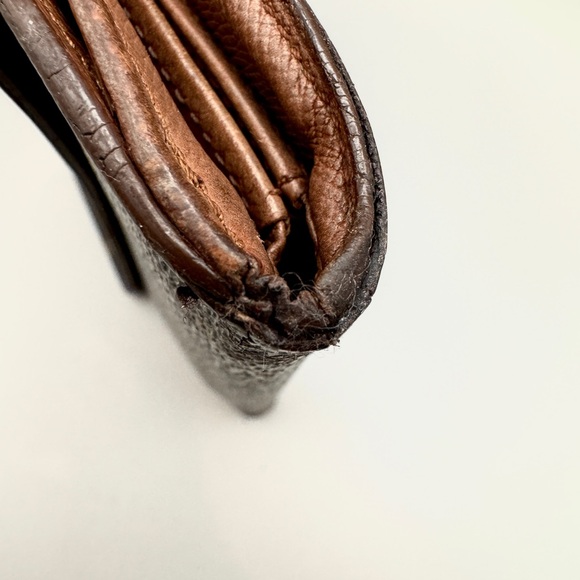 LV Monogram Trifold Wallet (authentic) - Picture 4 of 9